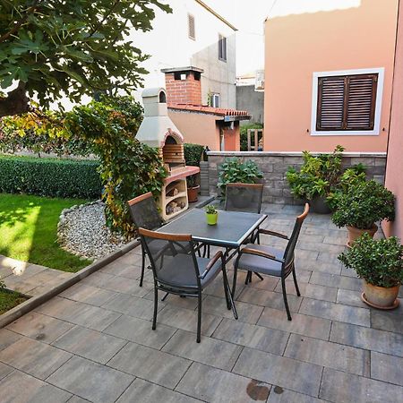 פוסדריה Apartment Irena מראה חיצוני תמונה