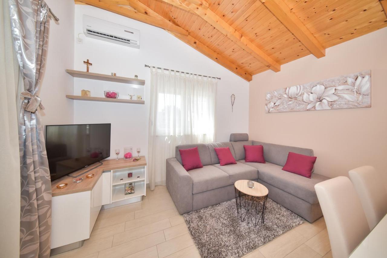 פוסדריה Apartment Irena מראה חיצוני תמונה