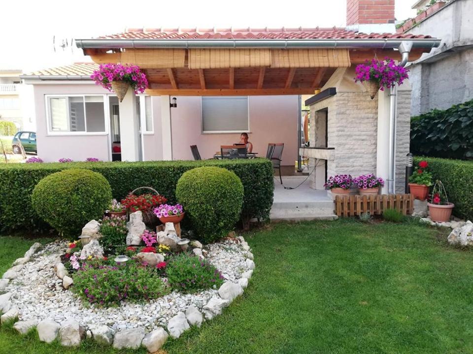 פוסדריה Apartment Irena מראה חיצוני תמונה