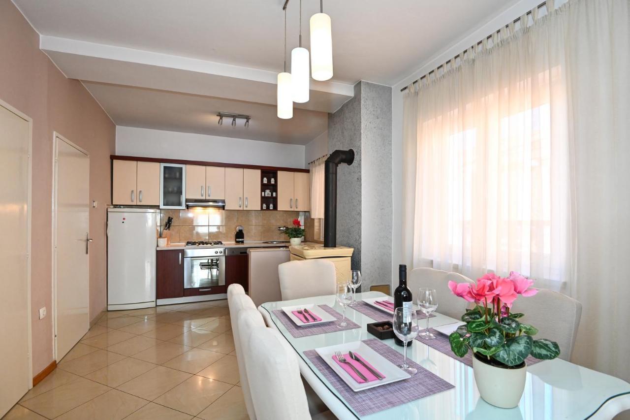 פוסדריה Apartment Irena מראה חיצוני תמונה