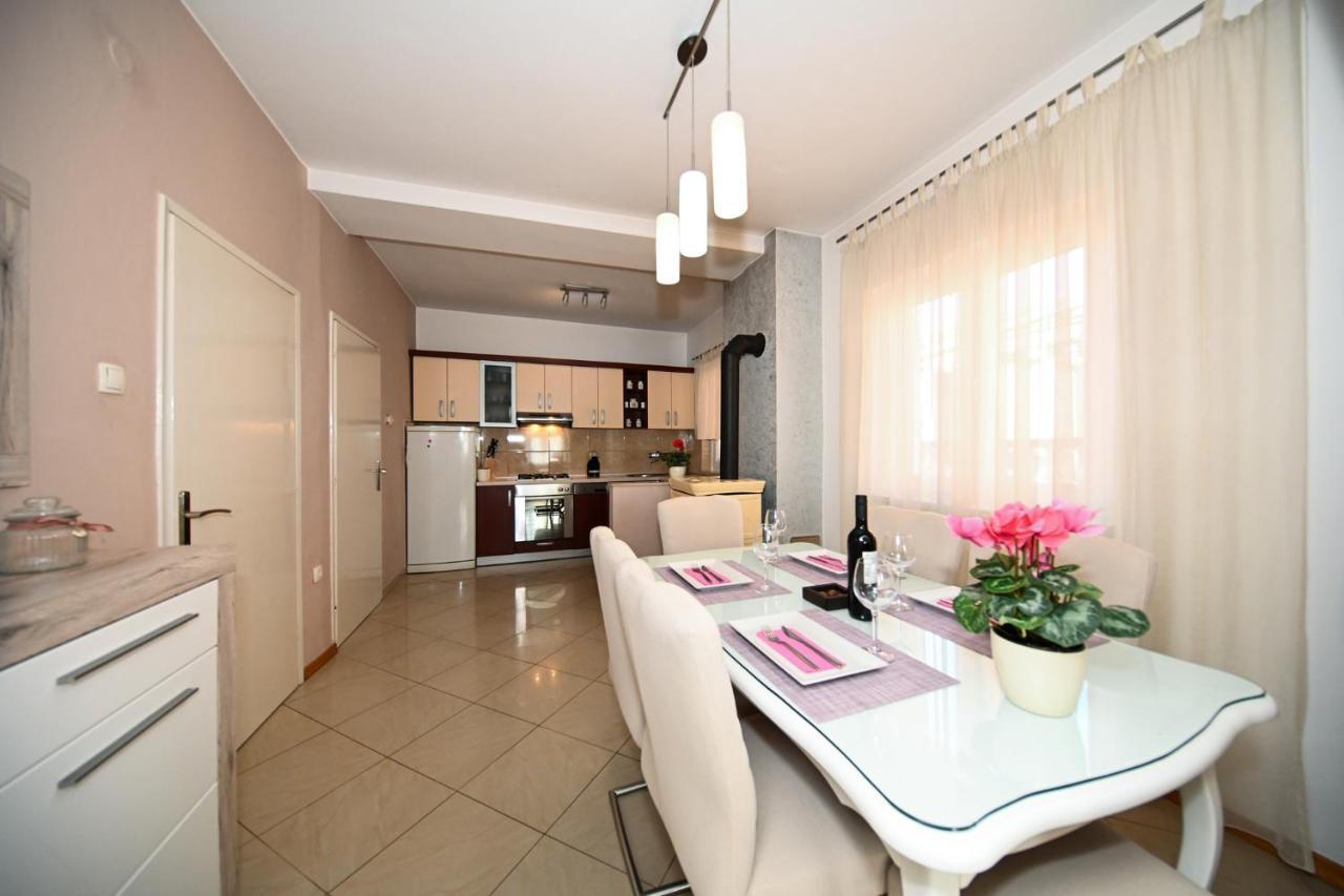 פוסדריה Apartment Irena מראה חיצוני תמונה