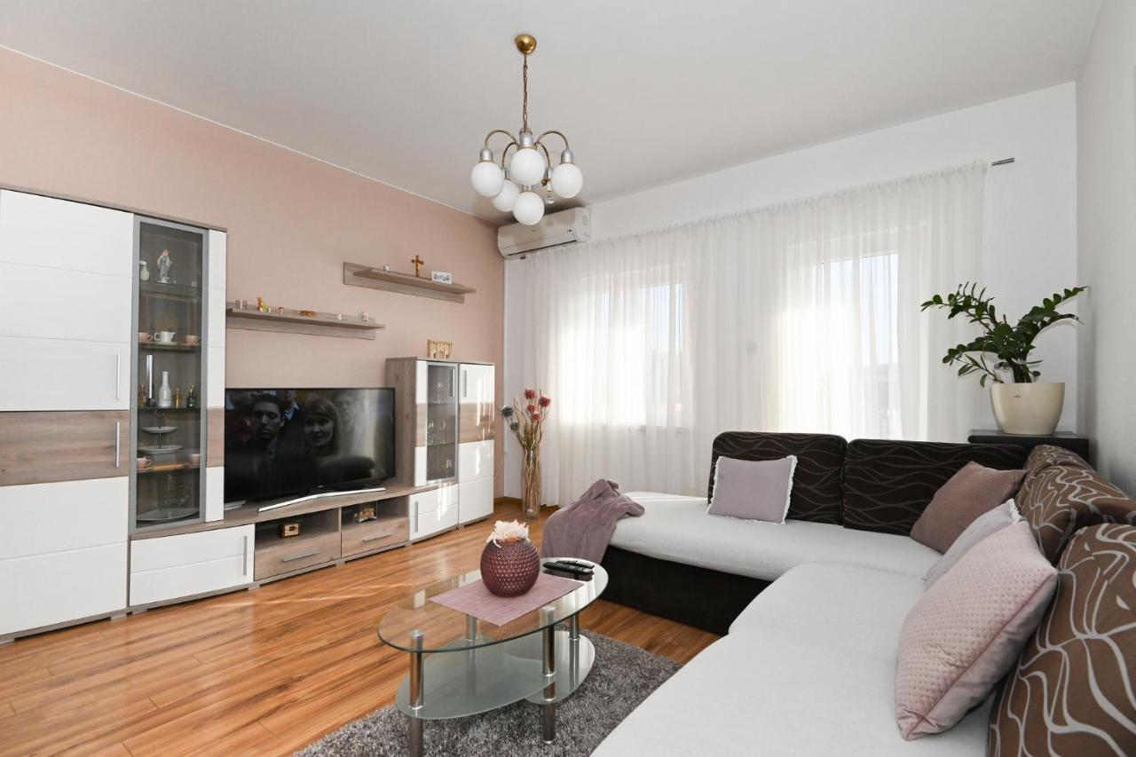 פוסדריה Apartment Irena מראה חיצוני תמונה