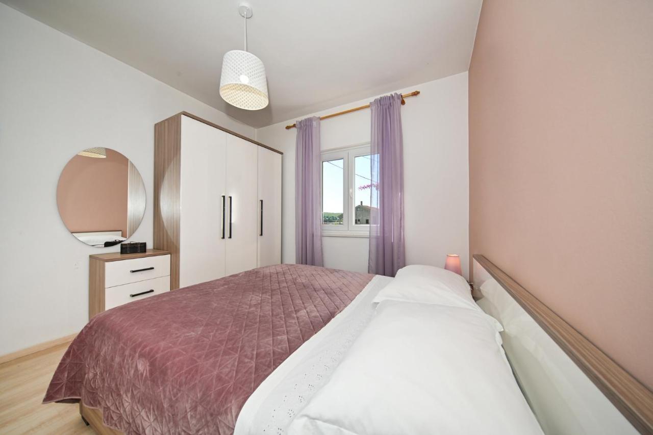 פוסדריה Apartment Irena מראה חיצוני תמונה