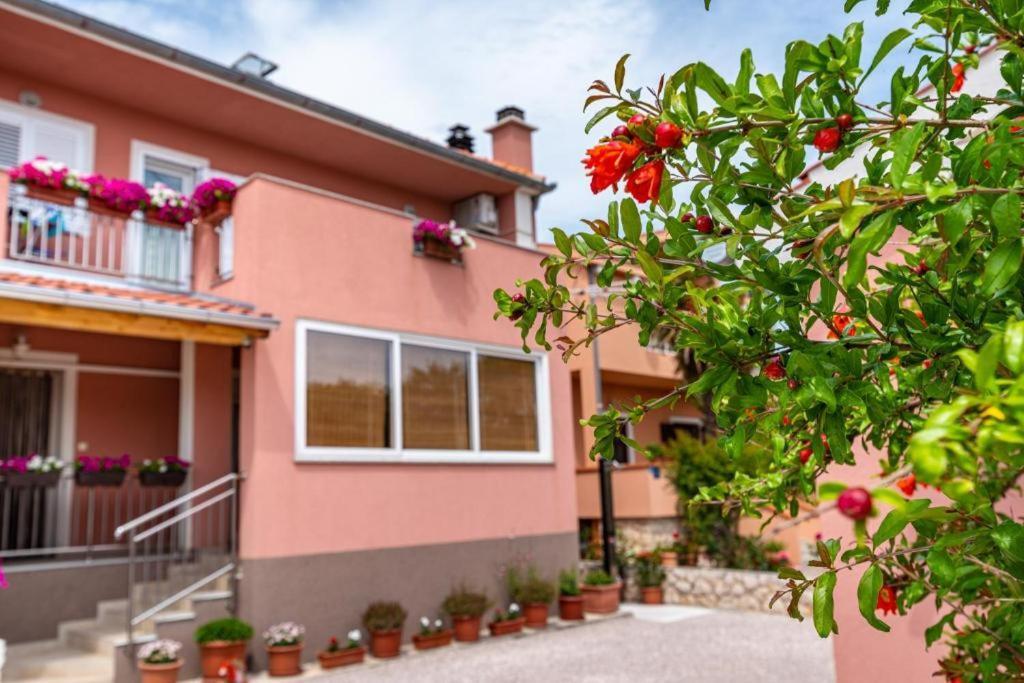 פוסדריה Apartment Irena מראה חיצוני תמונה